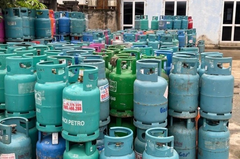 Mua bình gas và thay gas